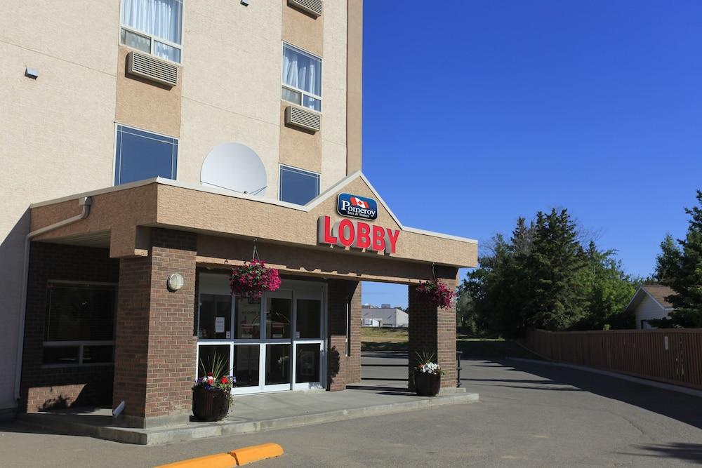 Pomeroy Inn & Suites Fort St. John Dış mekan fotoğraf